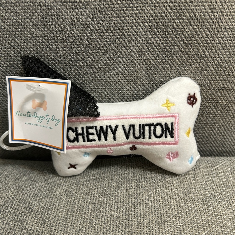 CHOOSE ONE ๐ฉ Chewy Vuitton ๐พ Pawda Holiday Dog Toy Squeeker - Picture 5 of 8